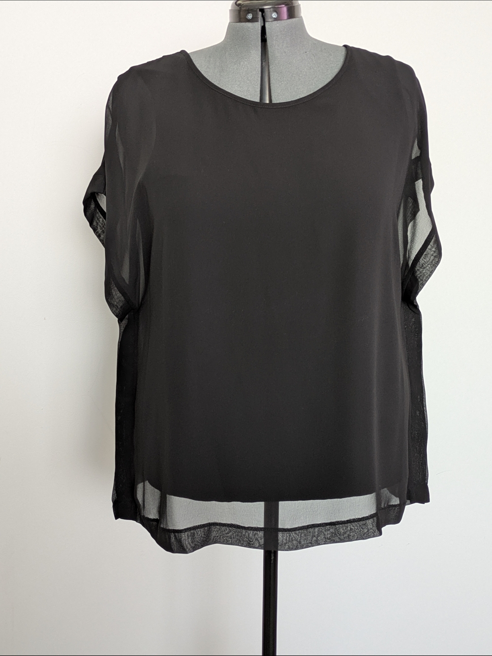 Vince Camuto Black Sheer Short Sleeve Blouse
